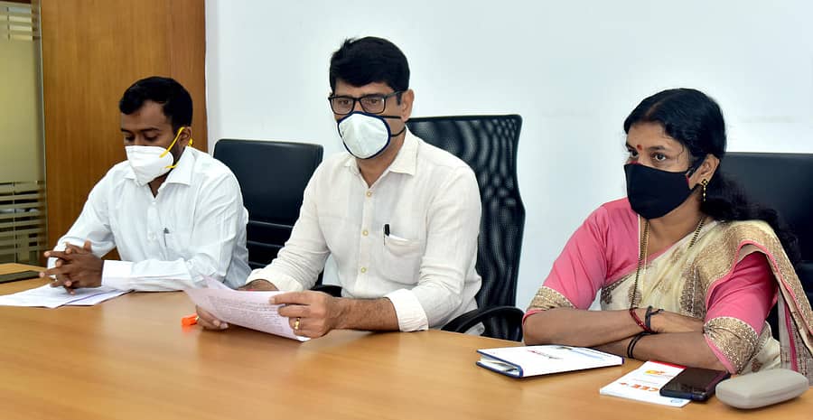 ಪತ್ರಿಕಾಗೋಷ್ಠಿಯಲ್ಲಿ ಮೇಯರ್ ಪ್ರೇಮಾನಂದ ಶೆಟ್ಟಿ ಮಾತನಾಡಿದರು. ಆಯುಕ್ತ ಅಕ್ಷಯ್ ಶ್ರೀಧರ್, ಉಪ ಮೇಯರ್ ಸುಮಂಗಲಾ ರಾವ್ ಇದ್ದರು.