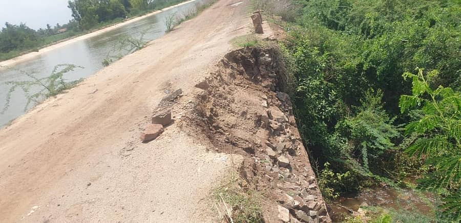 ಗೋಕಾಕ ತಾಲ್ಲೂಕು ಘಟಪ್ರಭಾ ಎಡದಂಡೆ ಕಾಲುವೆ ಸೇತುವೆ ಕುಸಿದಿದೆ