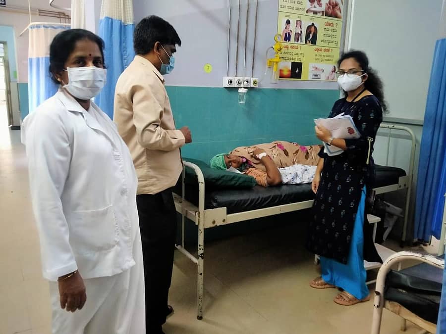 ಕೋವಿಡ್‌ ನಡುವೆಯೂ ಹೊಸಪೇಟೆಯ ಸರ್ಕಾರಿ ಆಸ್ಪತ್ರೆಯಲ್ಲಿ ಗರ್ಭೀಣಿಯರು, ಬಾಣಂತಿಯರ ಉಪಚಾರ ಯಾವುದೇ ಕೊರತೆ ಆಗದಂತೆ ಮಾಡಲಾಗುತ್ತಿದೆ