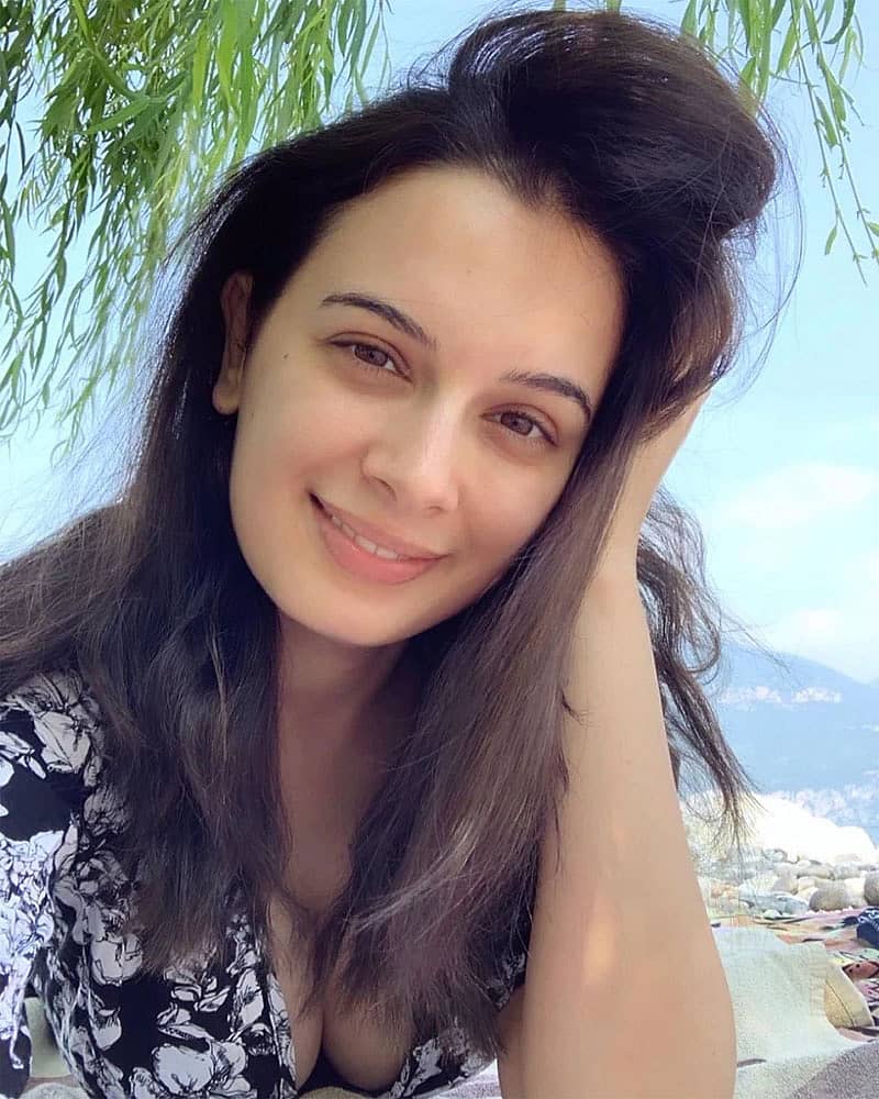 ಎವೆಲಿನ್ ಶರ್ಮಾ