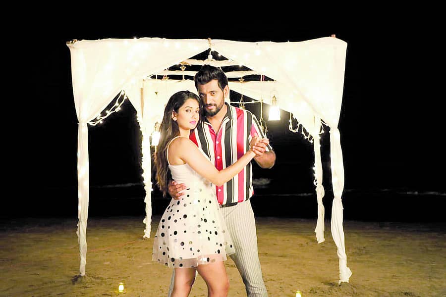 ಡಾರ್ಲಿಂಗ್ ಕೃಷ್ಣ ಹಾಗೂ ಸೋನಾಲ್ ಮಾಂಟೆರೊ