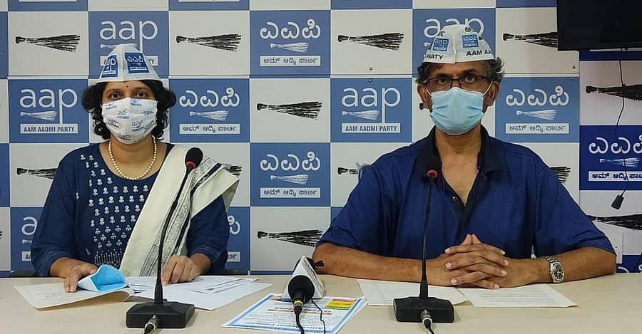 ಶಾಂತಲಾ ದಾಮ್ಲೆ ಮತ್ತು ಪ್ರಕಾಶ್ ನೆಡುಂಗಾಡಿ