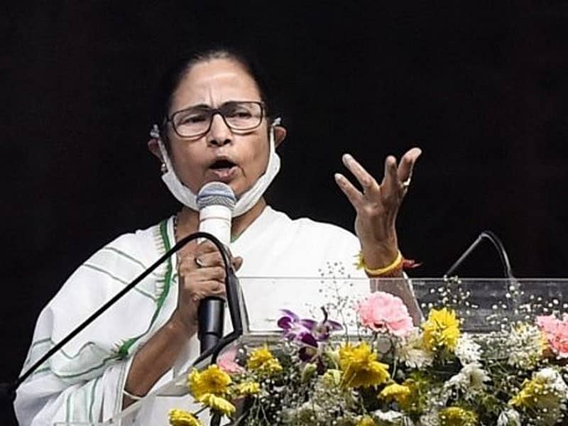ಪಶ್ಚಿಮ ಬಂಗಾಳ ಮುಖ್ಯಮಂತ್ರಿ ಮಮತಾ ಬ್ಯಾನರ್ಜಿ