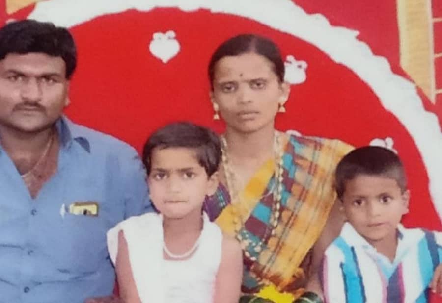 ಯಲ್ಲಪ್ಪ ಮರ್ದಿ, ಪತ್ನಿ ಶಾಂತವ್ವ ಮತ್ತು ಮಕ್ಕಳು