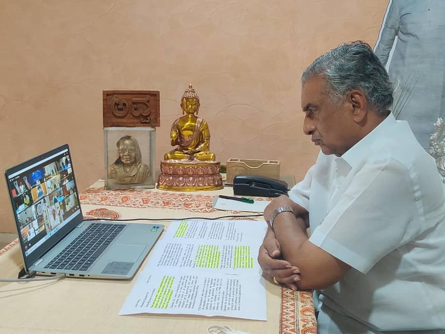 ಸಭಾಪತಿ ಬಸವರಾಜ ಹೊರಟ್ಟಿ ವರ್ಚುವಲ್ ಸಂವಾದದಲ್ಲಿ ವಿಷಯ ಮಂಡಿಸಿದರು