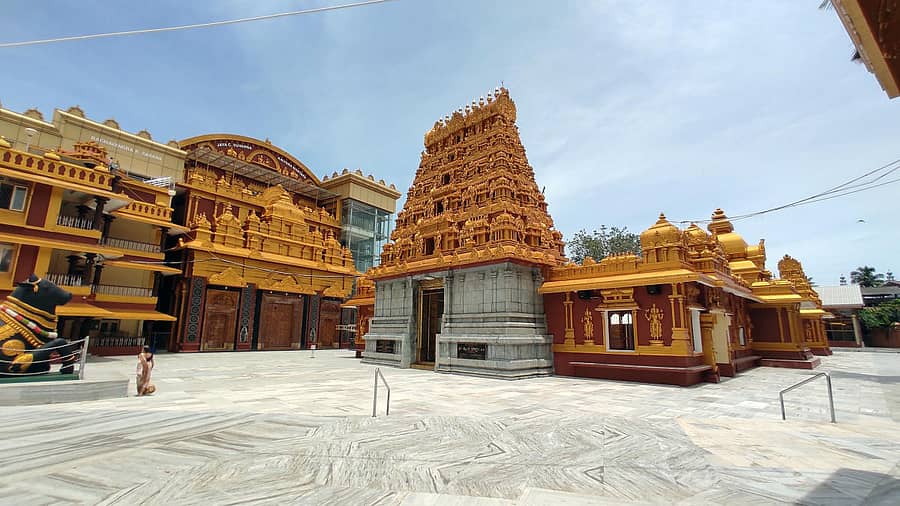 ಭಕ್ತರ ಪ್ರವೇಶಕ್ಕೆ  ಕುದ್ರೋಳಿ ಗೋಕರ್ಣನಾಥೇಶ್ವರ ದೇವಾಲಯದಲ್ಲಿ ಸಿದ್ಧತೆ ಮಾಡಿಕೊಳ್ಳಲಾಗಿದೆ.