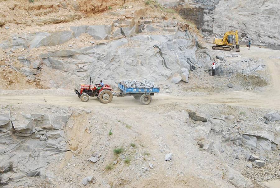 ಬೇಬಿಬೆಟ್ಟದಲ್ಲಿ ನಡೆಯುತ್ತಿರುವ ಗಣಿ ಚಟುವಟಿಕೆಯ ಅಗಾಧತೆ (ಸಂಗ್ರಹ ಚಿತ್ರ)