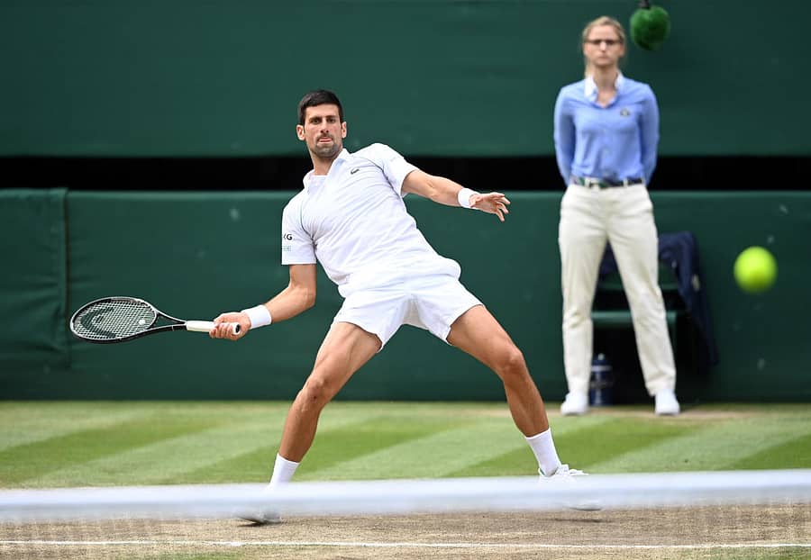 ನೊವಾಕ್ ಜೊಕೊವಿಚ್ ಚೆಂಡನ್ನು ರಿಟರ್ನ್ ಮಾಡಿದ ರೀತಿ –ರಾಯಿಟರ್ಸ್ ಚಿತ್ರ