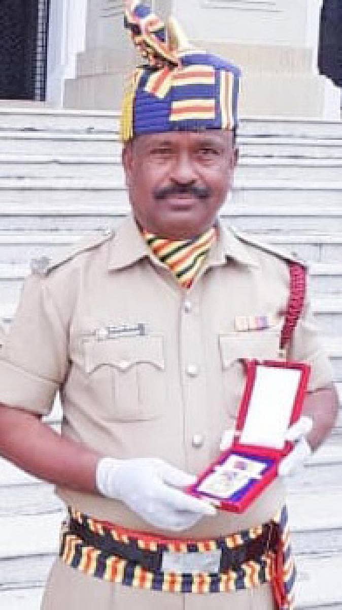 ‘ಮುಖ್ಯಮಂತ್ರಿ ಚಿನ್ನದ ಪದಕ’ದೊಂದಿಗೆ ಗಣೇಶ್ ಗೌಡರ