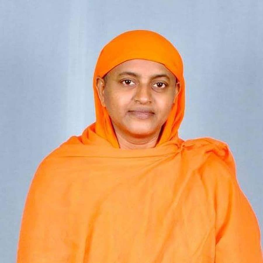 ಮಾತಾ ಕೈವಲ್ಯಮಯಿ, ಅಧ್ಯಕ್ಷರು, ಕೃಪಾಮಯಿ ಶಾರದಾಶ್ರಮ, ವಿಜಯಪುರ