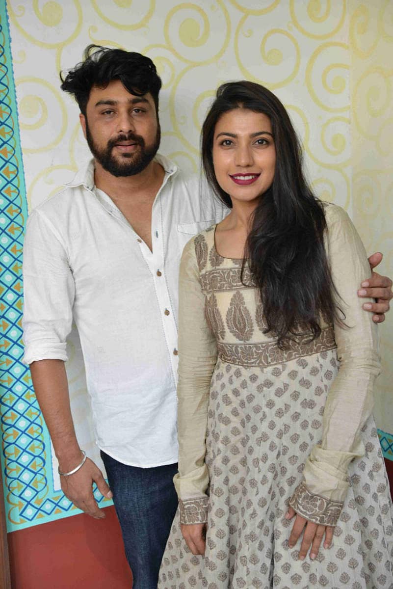 ತೇಜಸ್, ಚಂದನಾ