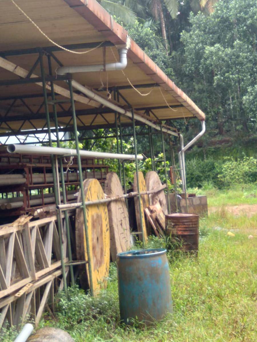 ಮಳೆನೀರು ಸಂಗ್ರಹಕ್ಕೆ ಅಳವಡಿಸಿರುವ ಪೈಪ್ಲೈನ್