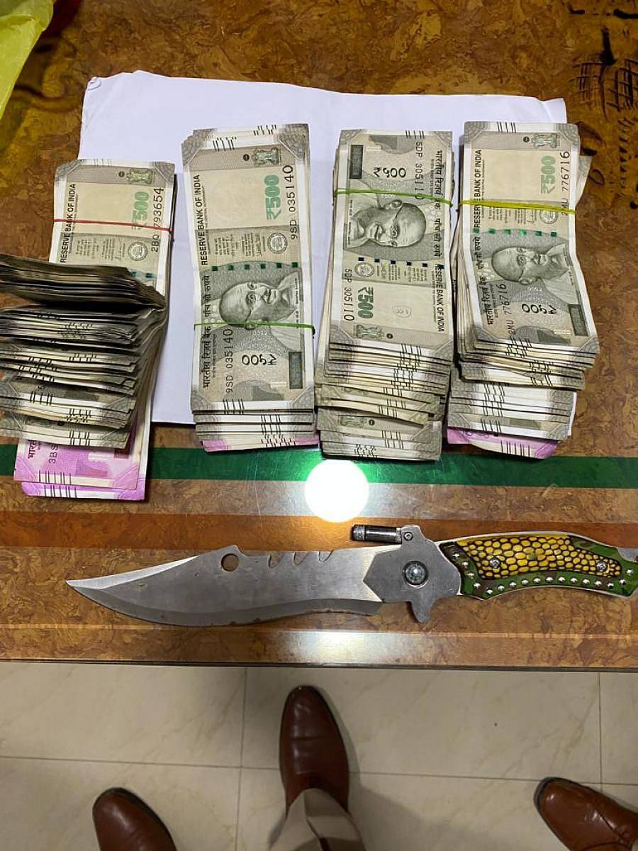 ಜಪ್ತಿ ಮಾಡಲಾದ ನಗದು