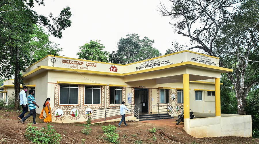 ಶಿರಸಿ ತಾಲ್ಲೂಕಿನ ಮೆಣಸಿಯ ಪ್ರಾಥಮಿಕ ಆರೋಗ್ಯ ಕೇಂದ್ರ