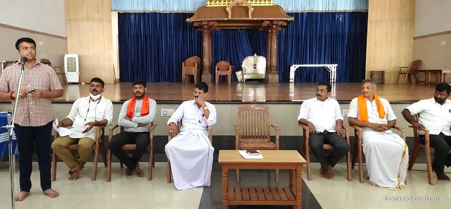 ಬೆಳ್ತಂಗಡಿ ತಾಲ್ಲೂಕಿನ ಭಜನಾ ತಂಡಗಳ ಅಧ್ಯಕ್ಷ, ಕಾರ್ಯದರ್ಶಿಗಳ ಸಭೆಯಲ್ಲಿ ಶಾಸಕ ಹರೀಶ್ ಪೂಂಜ ಮಾತನಾಡಿದರು.