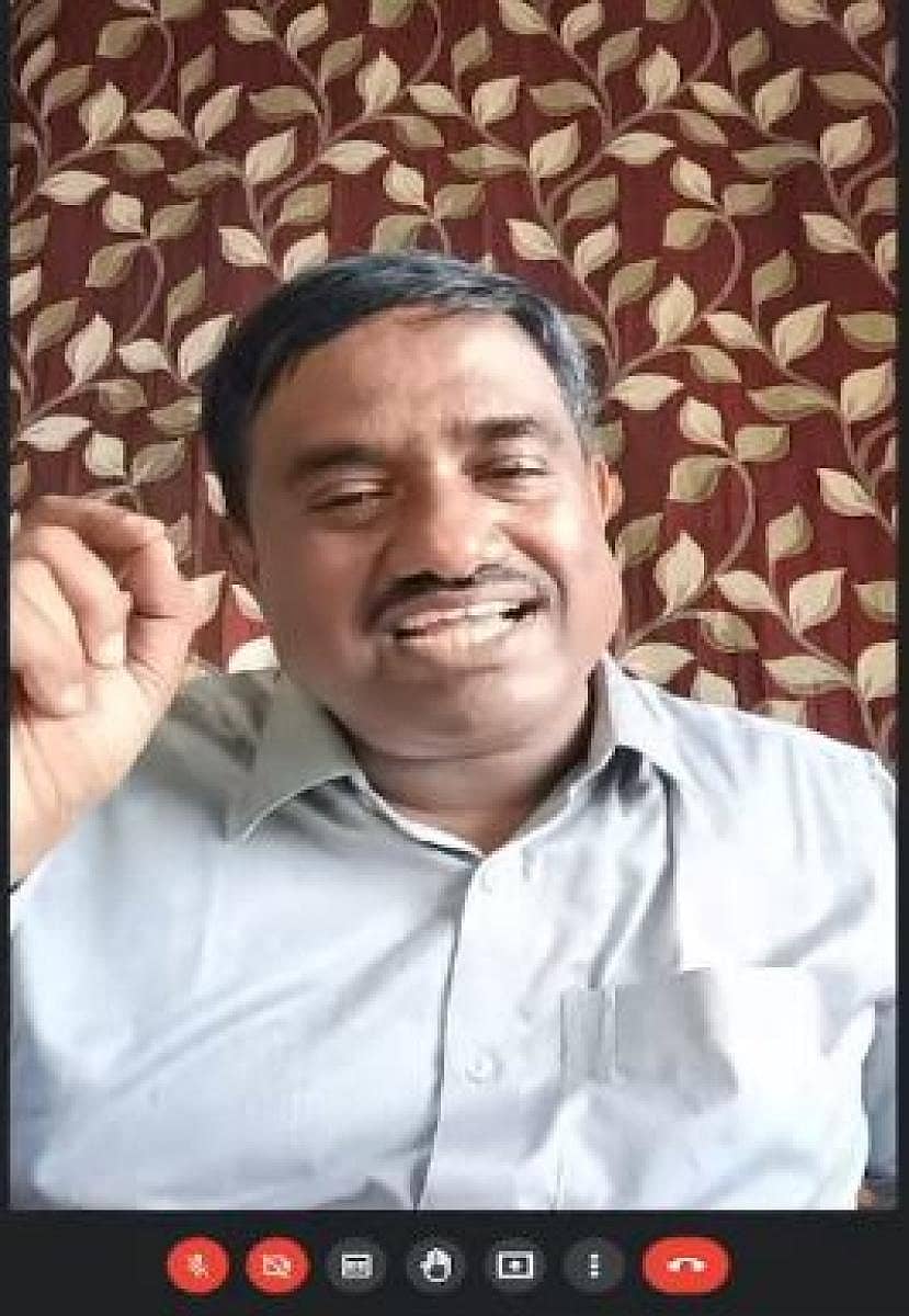 ವೆಬಿನಾರ್ನಲ್ಲಿ ಪ್ರೊ.ಎಂ.ಜಿ.ಮಂಜುನಾಥ್ ಮಾತನಾಡಿದರು