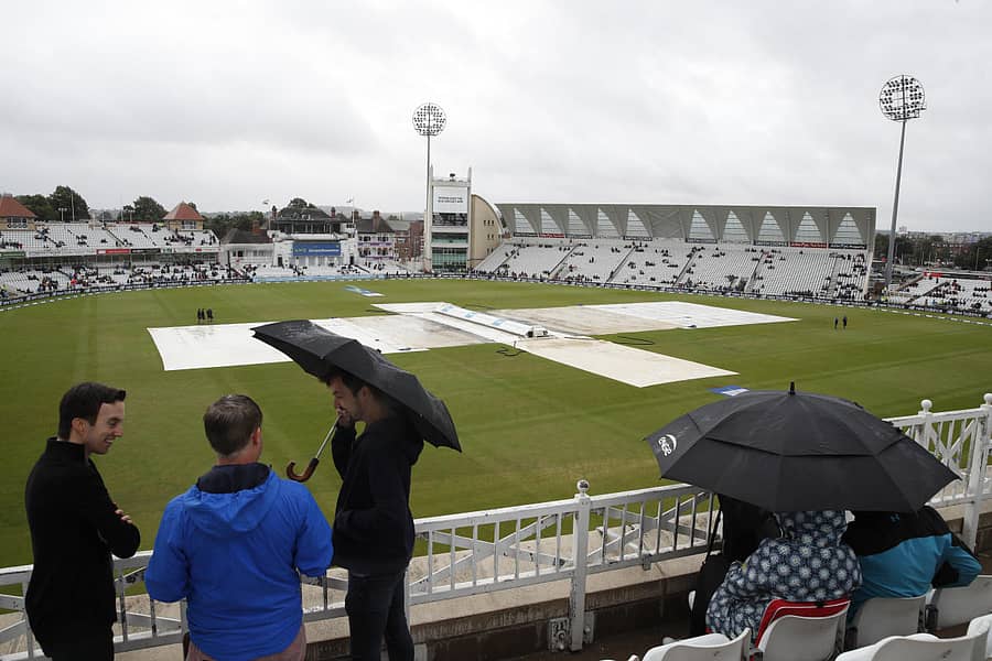 ಭಾರತ ಮತ್ತು ಇಂಗ್ಲೆಂಡ್ ನಡುವಿನ ಟೆಸ್ಟ್ ಪಂದ್ಯದ ಅಂತಿಮ ದಿನದಾಟಕ್ಕೆ ಮಳೆ ಅಡ್ಡಿ