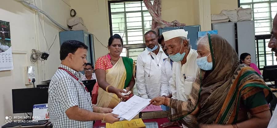 ಕರ್ನಾಟಕ ರಾಜ್ಯ ಗ್ರಾಮ ಪಂಚಾಯತಿ ನೌಕರರ ಸಂಘದ ವಿಜಯಪುರ ಜಿಲ್ಲಾ ಸಮಿತಿ ವತಿಯಿಂದ ಜಿಲ್ಲಾ ಪಂಚಾಯ್ತಿ ಕಾರ್ಯನಿರ್ವಾಹಕ ಅಧಿಕಾರಿಗಳಿಗೆ ಮನವಿ ಸಲ್ಲಿಸಲಾಯಿತು