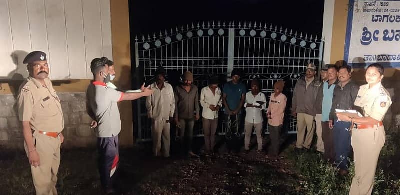 ಬಾದಾಮಿ ತಾಲ್ಲೂಕಿನ ಕಾಕನೂರು ಬಳಿ ಪೊಲೀಸರು ತಡರಾತ್ರಿ ಬಂಧಿಸಿದ ಔರಂಗಾಬಾದ್ನ ದರೋಡೆಕೋರರ ತಂಡ