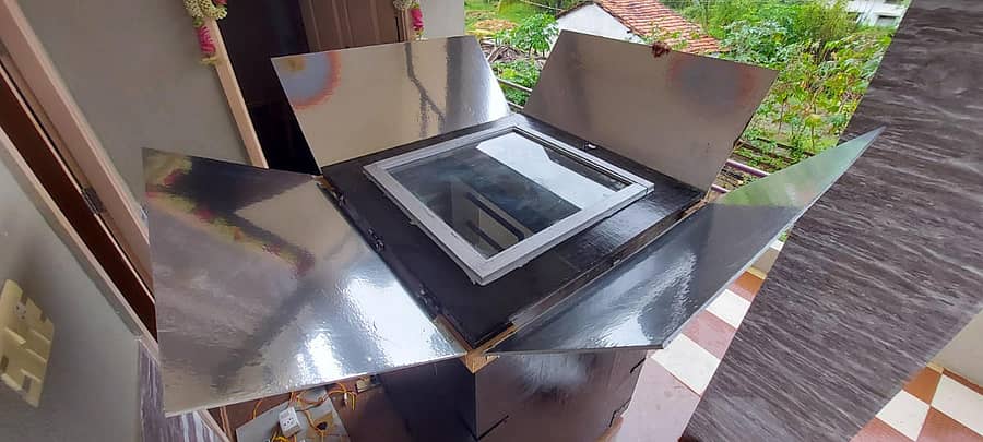 ಸಂತೇಬೆನ್ನೂರು ಸಮೀಪದ ಹೊನ್ನೆಮರದಹಳ್ಳಿ ಸಾಫ್ಟ್‌ವೇರ್ ಎಂಜಿನಿಯರ್ ರಘು ತಯಾರಿಸಿರುವ ಅಡಿಕೆ ಬೇಯಿಸುವ, ಒಣಗಿಸುವ ಪರಿಸರಸ್ನೇಹಿ ಡ್ರಯರ್‌