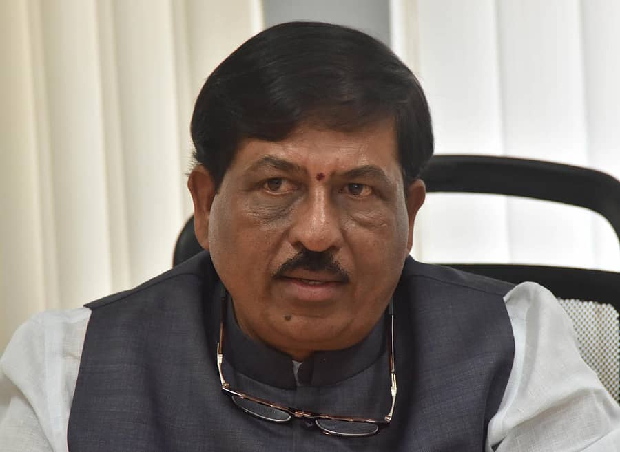 ಕೈಗಾರಿಕಾ ಸಚಿವ ಮುರುಗೇಶ್ ನಿರಾಣಿ