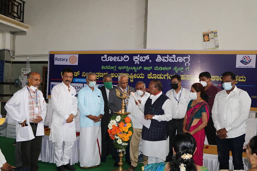ಶಿವಮೊಗ್ಗ ಮೆಗ್ಗಾನ್ ಆಸ್ಪತ್ರೆಯಲ್ಲಿ ಶುಕ್ರವಾರ ರೋಟರಿ ಸಂಸ್ಥೆ ಆಯೋಜಿಸಿದ್ದ  ಕಾರ್ಯಕ್ರಮವನ್ನು ಸಚಿವ ಕೆ.ಎಸ್.ಈಶ್ವರಪ್ಪ ಉದ್ಘಾಟಿಸಿದರು.