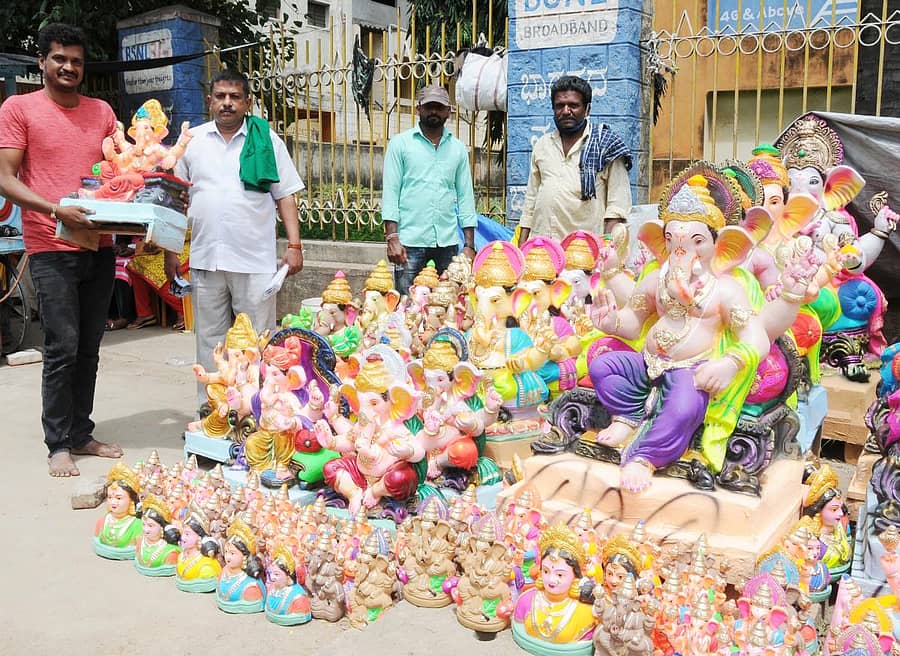 ತುಮಕೂರಿನಲ್ಲಿ ಗಣೇಶ ಮೂರ್ತಿಗಳ ಮಾರಾಟ ಆರಂಭವಾಗಿದೆ