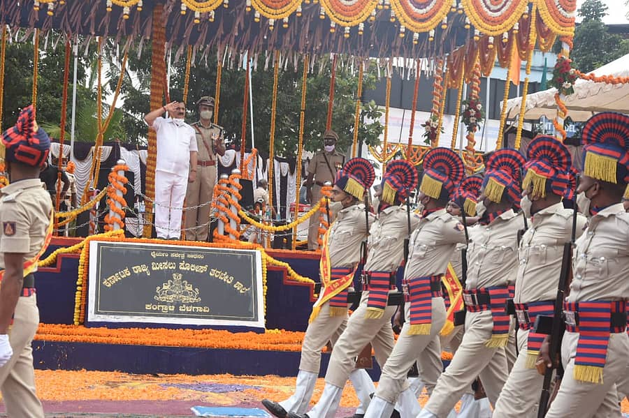 ನಿರ್ಗಮನ ಪಥಸಂಚಲನ ಕಾರ್ಯಕ್ರಮದಲ್ಲಿ ಗೃಹ ಸಚಿವ ಆರಗ ಜ್ಞಾನೇಂದ್ರ, ಕೆಎಸ್ಆರ್ಪಿ ಎಡಿಜಿಪಿ ಅಲೋಕ್ ಕುಮಾರ್ ಭಾಗಿಯಾದರು.