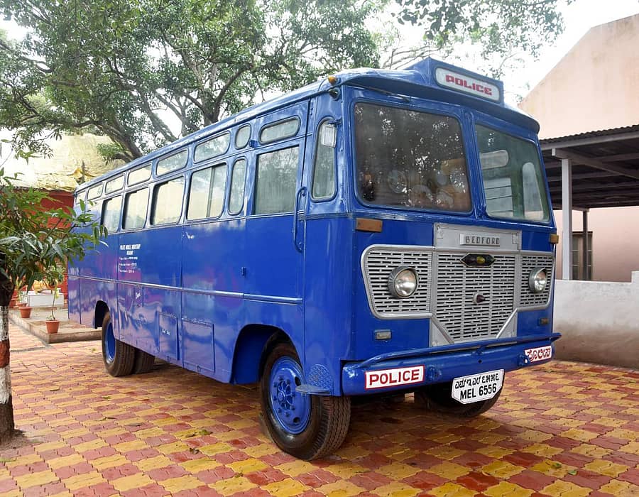 ಬೆಳಗಾವಿಯ ಪೊಲೀಸ್ ಕೇಂದ್ರ ಸ್ಥಾನದ ಪೊಲೀಸ್ ಮ್ಯೂಸಿಯಂ ಆವರಣದಲ್ಲಿರುವ ಸಂಚಾರಿ ಕಾರ್ಯಾಗಾರ ವಾಹನಪ್ರಜಾವಾಣಿ ಚಿತ್ರ: ಏಕನಾಥ ಅಗಸಿಮನಿ