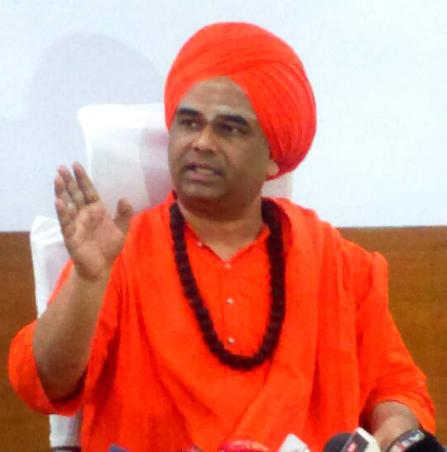 ದಿಂಗಾಲೇಶ್ವರ ಸ್ವಾಮೀಜಿ