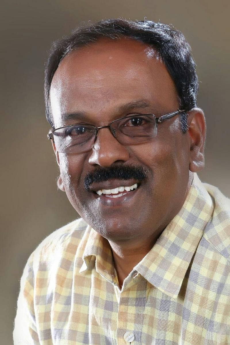 ಡಾ.ಲೋಕೇಶ್ ಅಗಸನಕಟ್ಟೆ