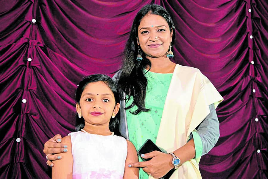 ಸಾಕ್ಷಿ, ಶ್ವೇತಾ ಶ್ರೀನಿವಾಸ್