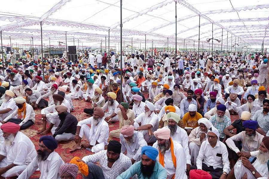 ‘ಅಂತಿಮ ನಮನ’ ಕಾರ್ಯಕ್ರಮದಲ್ಲಿ ಭಾರಿ ಸಂಖ್ಯೆಯಲ್ಲಿ ಜನರು ಸೇರಿದ್ದರು –ಎಎಫ್ಪಿ ಚಿತ್ರ