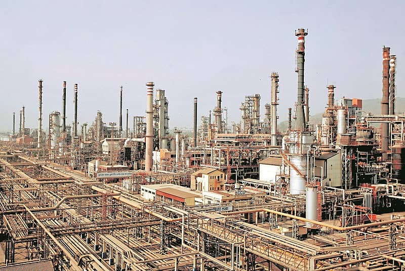 ಭಾರತ್ ಪೆಟ್ರೋಲಿಯಂ ಕಾರ್ಪೊರೇಷನ್ ಲಿ.ನ ಮುಂಬೈಯ ತೈಲ ಸಂಸ್ಕರಣಾ ಘಟಕ (ಸಂಗ್ರಹ ಚಿತ್ರ)