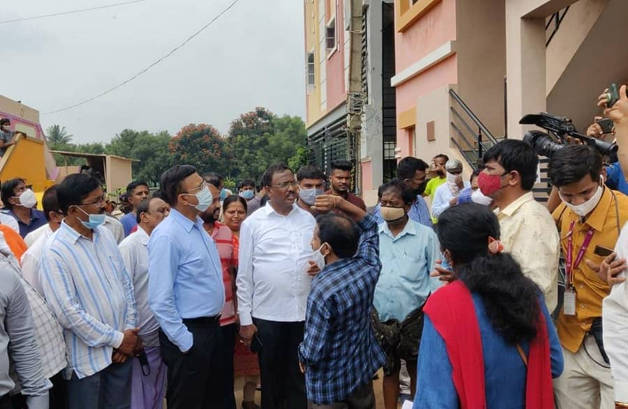 ದಾಸರಹಳ್ಳಿ ವಿಧಾನಸಭಾ ಕ್ಷೇತ್ರದಲ್ಲಿ ಸಾರ್ವಜನಿಕರ ಸಮಸ್ಯೆಯನ್ನು ಮುಖ್ಯ ಆಯುಕ್ತ ಗೌರವ್ ಗುಪ್ತ ಆಲಿಸಿದರು. ಶಾಸಕ ಆರ್.ಮಂಜುನಾಥ್ ಇದ್ದರು