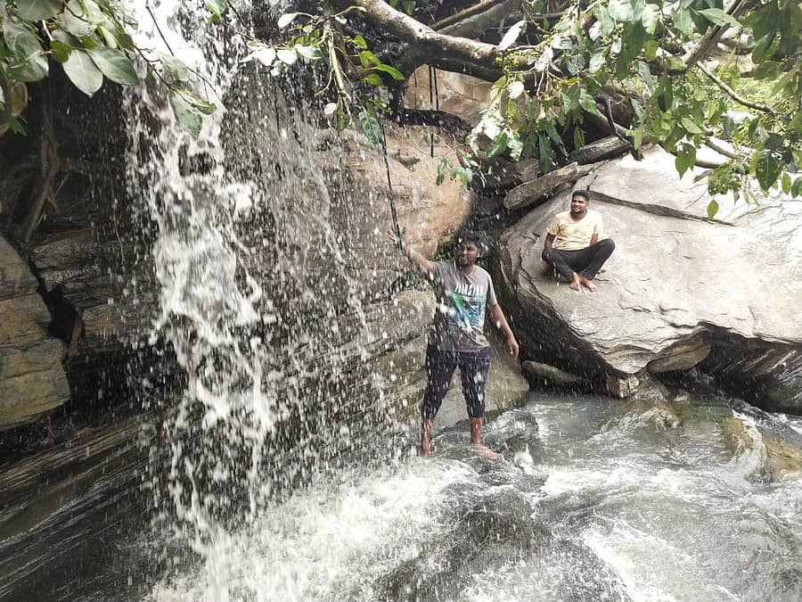 ಅಡವವೀಕಟ್ಟೆ ಜಲಪಾತದ ಸುಂದರ ನೊಟ