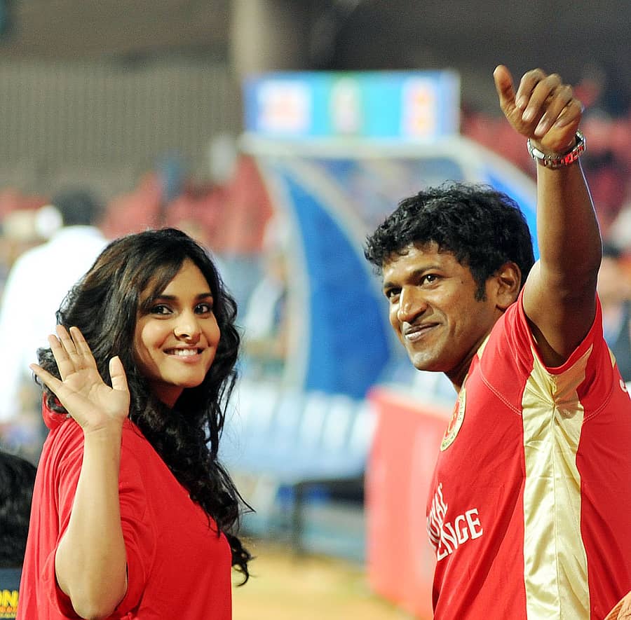 ಪುನೀತ್ ರಾಜ್ಕುಮಾರ್ ಅವರ ನಿಧನಕ್ಕೆ ಚಂದನವನ ಕಣ್ಣೀರು