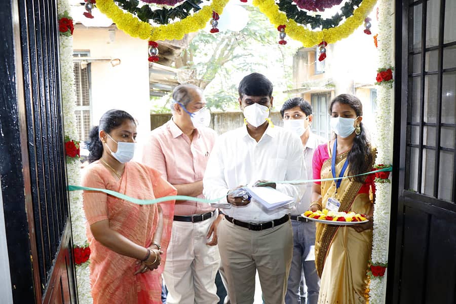 ಶಿವಮೊಗ್ಗ ಜಿಲ್ಲಾ ಆರೋಗ್ಯ ಮತ್ತು ಕುಟುಂಬ ಕಲ್ಯಾಣಾಧಿಕಾರಿ ಕಚೇರಿಗೆ ಪಕ್ಕದಲ್ಲಿ ನಿರ್ಮಿಸಿರುವ ಕ್ಷಯ ರೋಗ ಪ್ರಯೋಗಾಲಯವನ್ನು ಜಿಲ್ಲಾಧಿಕಾರಿ ಕೆ.ಬಿ. ಶಿವಕುಮಾರ್‌ ಮಂಗಳವಾರ ಉದ್ಘಾಟಿಸಿದರು.