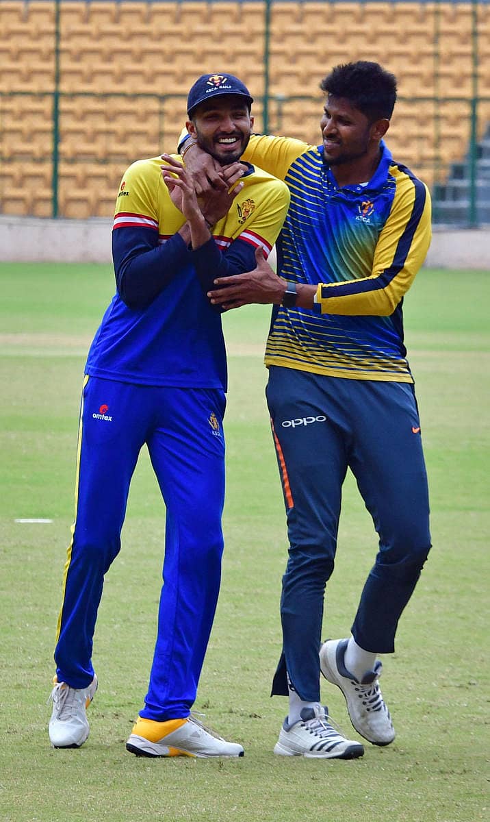 ದೇವದತ್ತ ಪಡಿಕ್ಕಲ್ ಮತ್ತು ಕೃಷ್ಣಪ್ಪ ಗೌತಮ್