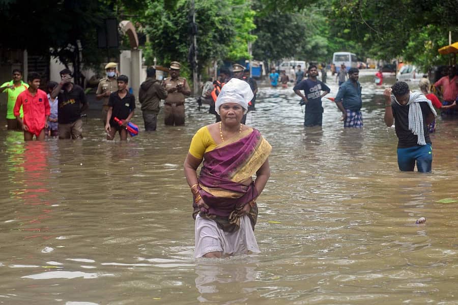 ಚೆನ್ನೈ ನಗರದಲ್ಲಿ ರಸ್ತೆ ಜಲಾವೃತಗೊಂಡಿರುವುದು – ಎಎಫ್ಪಿ ಚಿತ್ರ