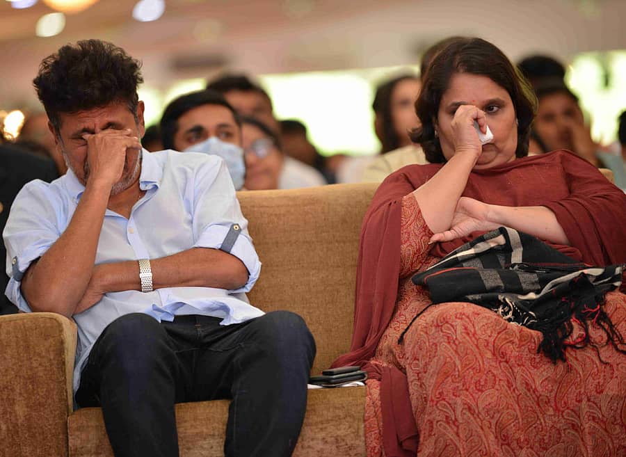 ಪುನೀತ್ ನೆನಪಿನಲ್ಲಿ ಕಣ್ಣೀರಿಟ್ಟ ಶಿವರಾಜ್ಕುಮಾರ್ ಮತ್ತು ಗೀತಾ ಶಿವರಾಜ್ಕುಮಾರ್