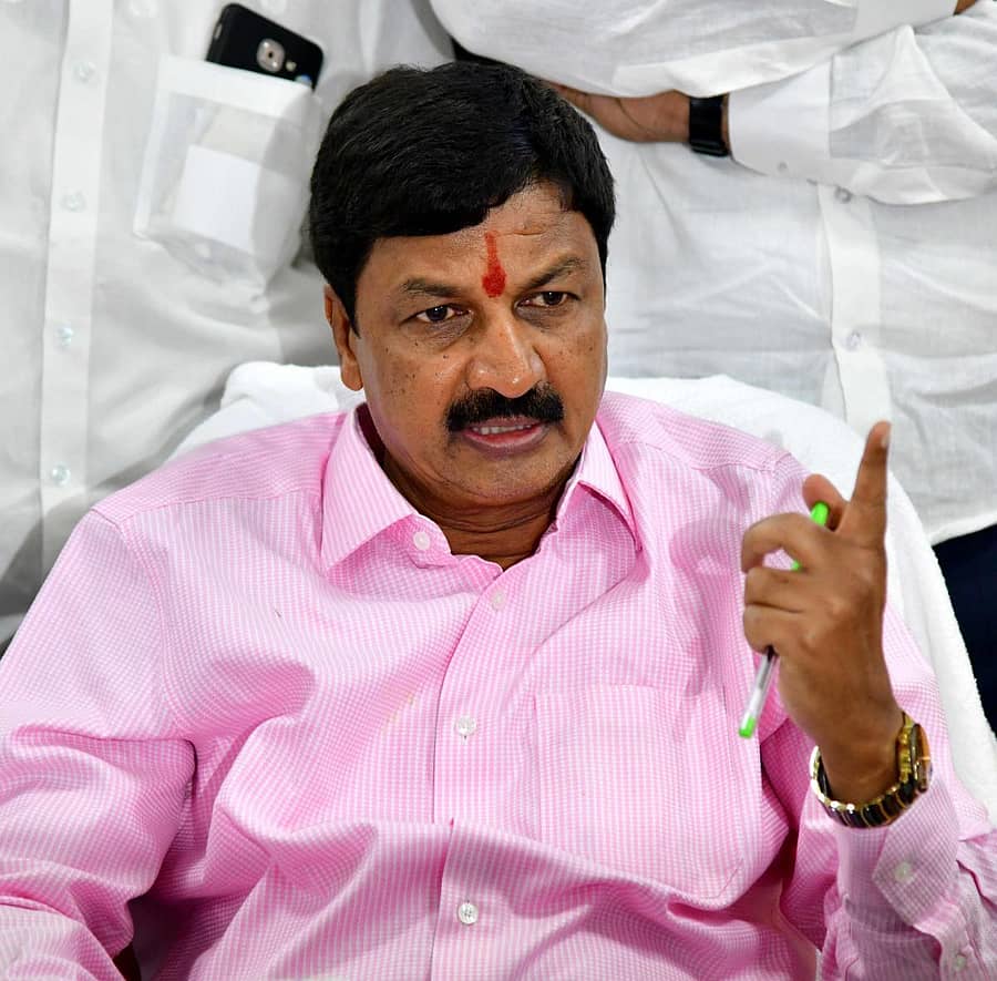 ರಮೇಶ ಜಾರಕಿಹೊಳಿ (ಸಂಗ್ರಹ ಚಿತ್ರ)