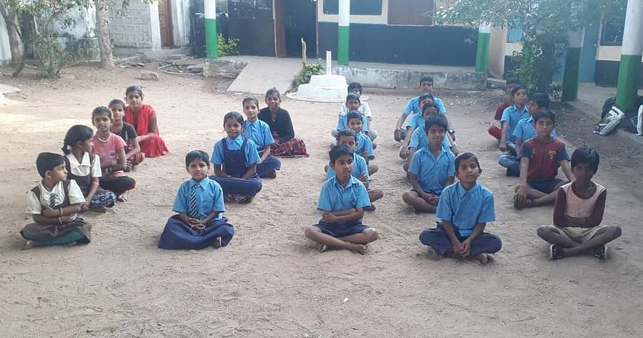 ಸೇಡಂ ತಾಲ್ಲೂಕಿನ ಬೊಂದೆಪಲ್ಲಿ ಗ್ರಾಮದ ಸರ್ಕಾರಿ ಪ್ರಾಥಮಿಕ ಶಾಲಾ ಮಕ್ಕಳು ಕಾರ್ಯಾಗಾರದಲ್ಲಿ ಭಾಗವಹಿಸಿರುವುದು