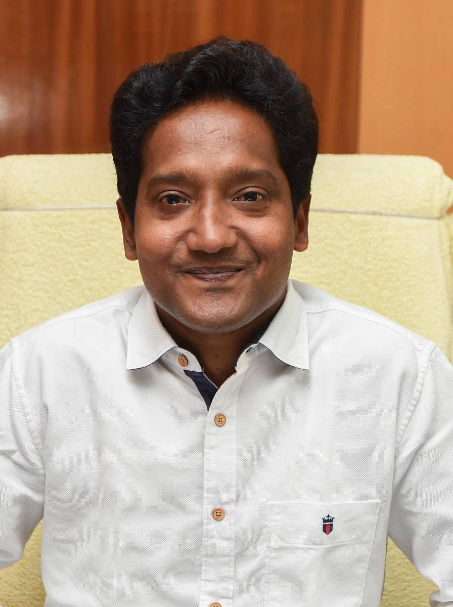 ಡಾ. ಬಗಾದಿ ಗೌತಮ್