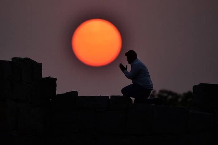 ಸೂರ್ಯ ನಮಸ್ಕಾರ