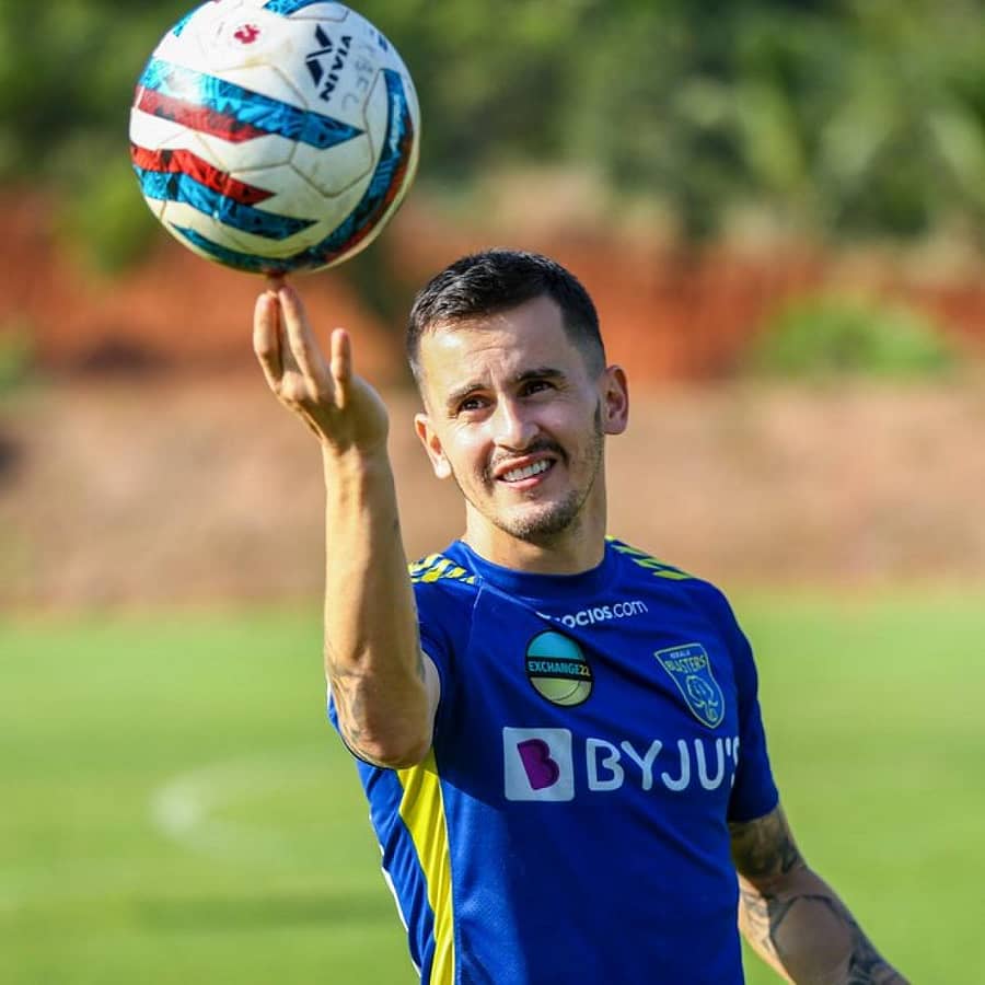 ಅಭ್ಯಾಸದ ನಡುವೆ ಕೇರಳ ಬ್ಲಾಸ್ಟರ್ಸ್ ಆಟಗಾರ