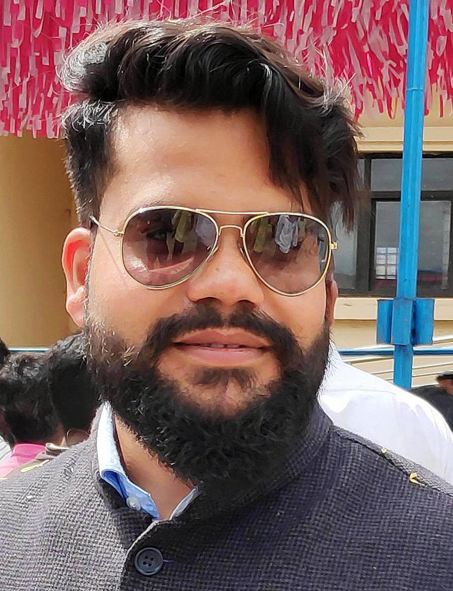 ಪ್ರತೀಕ್ ಬಯಾಲ್