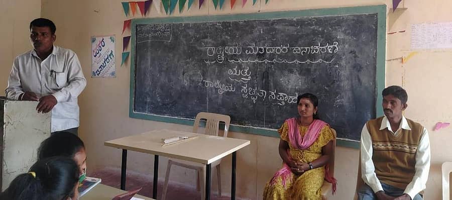 ಕುಕನೂರಿನ ಸರ್ಕಾರಿ ಪದವಿಪೂರ್ವ ಕಾಲೇಜಿನಲ್ಲಿ ಮಂಗಳವಾರ ರಾಷ್ಟ್ರೀಯ ಮತದಾನ ದಿನಾಚರಣೆ ಕಾರ್ಯಕ್ರಮದಲ್ಲಿ ಪ್ರಾಚಾರ್ಯ ಈಶಪ್ಪ ಮಳಗಿ ಮಾತನಾಡಿದರು