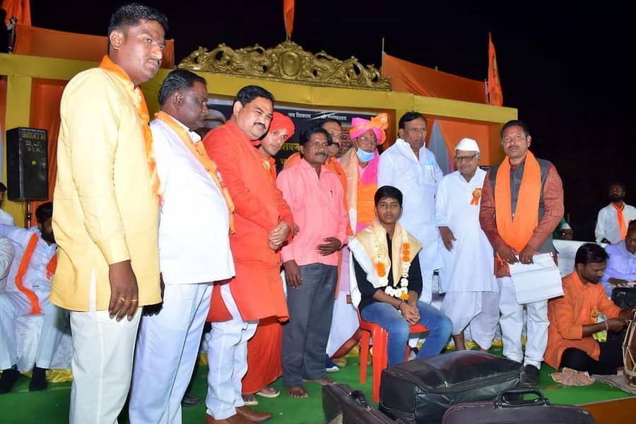 ಭಾಲ್ಕಿಯ ಶಿವಾಜಿ ವೃತ್ತದ ಬಳಿ ನಡೆದ ಶಿವಾಜಿ ಜಯಂತಿ ಕಾರ್ಯಕ್ರಮದಲ್ಲಿ ಬಡ ವಿದ್ಯಾರ್ಥಿ ಬಾಲಗಣೇಶ ಶಿವಾಜಿರಾವ್‌ಗೆ ಸನ್ಮಾನಿಸಲಾಯಿತು