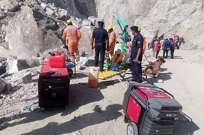 ಮಡಹಳ್ಳಿ ಕ್ವಾರಿ ಕುಸಿತ